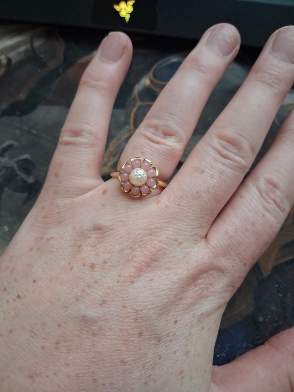 Avon Flower ring